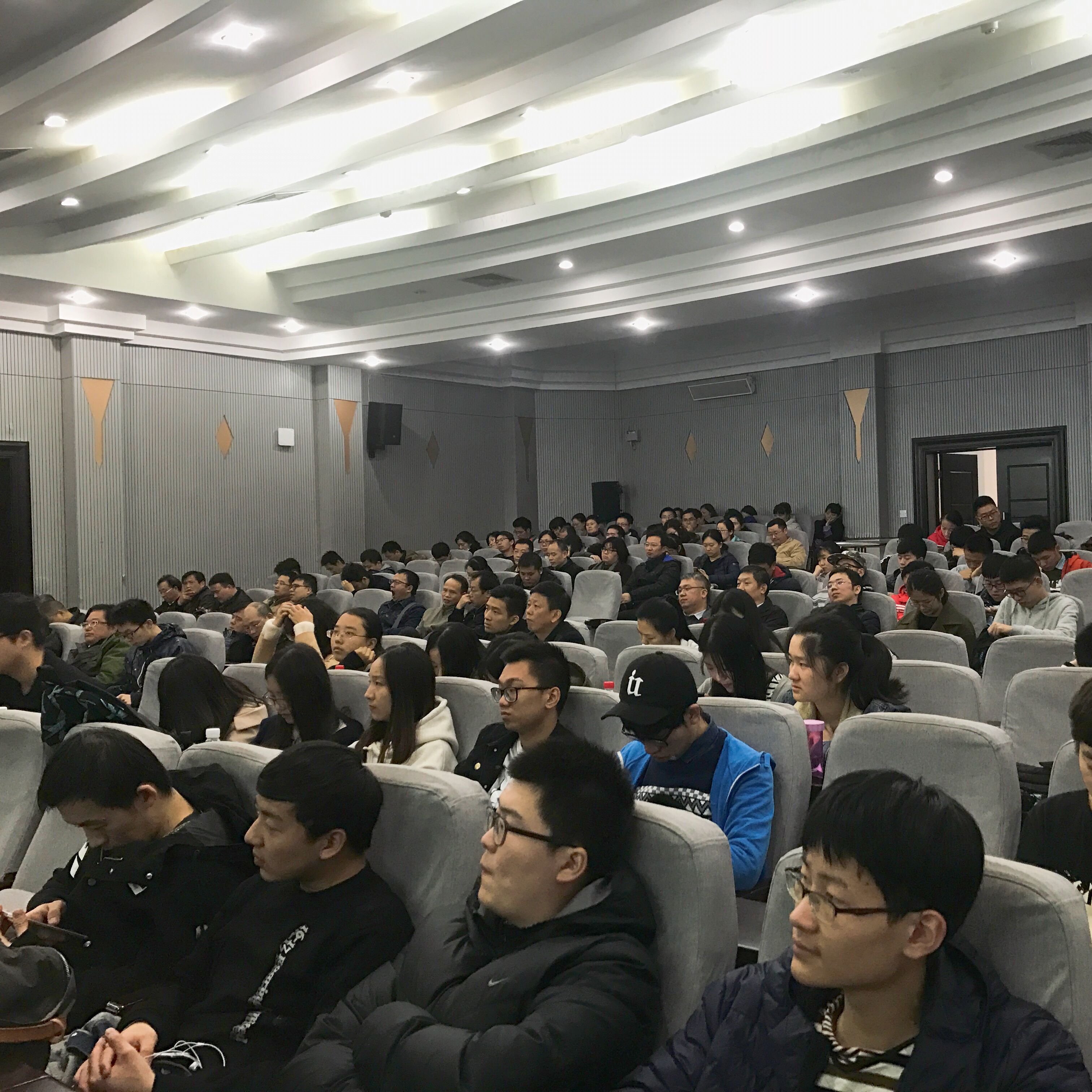 QQ图片20171129150857.jpg